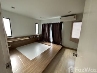 For sale 3 bedrooms townhouse in Sai Mai, Bangkok