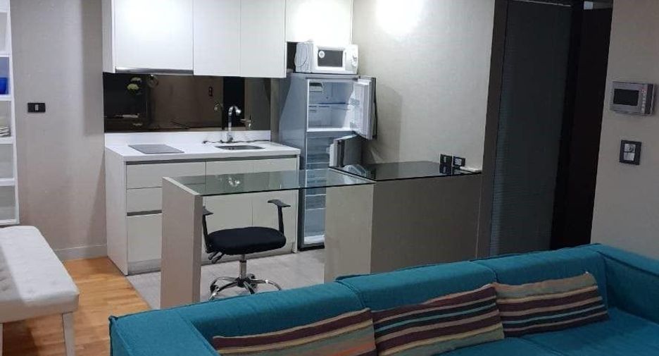 ขาย 2 ห้องนอน คอนโด ใน สาทร, กรุงเทพฯ