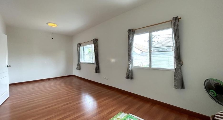 For sale and for rent 4 bedrooms house in Bang Kruai, Nonthaburi