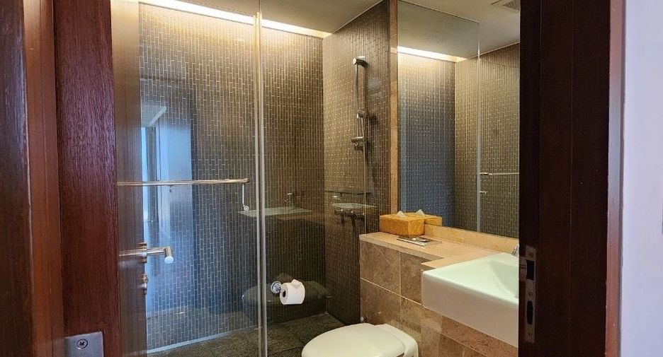 For sale 2 bedrooms condo in Pathum Wan, Bangkok