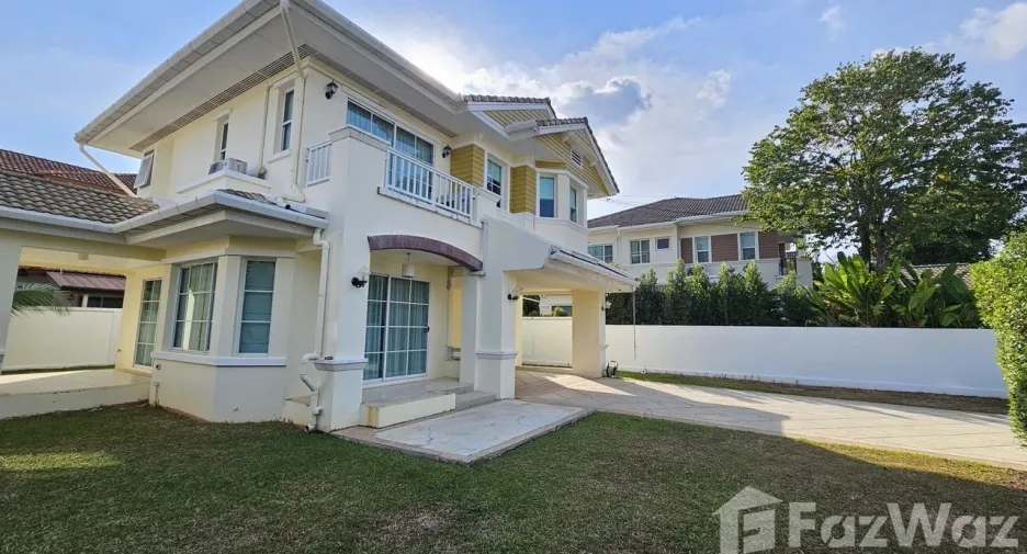 For rent 3 bedrooms house in Mueang Phuket, Phuket