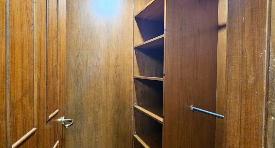 For sale 1 bed condo in Pathum Wan, Bangkok