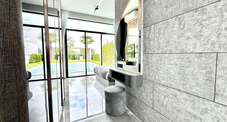 Villa en venta de 4 habitaciones en Bang Lamung, Chonburi