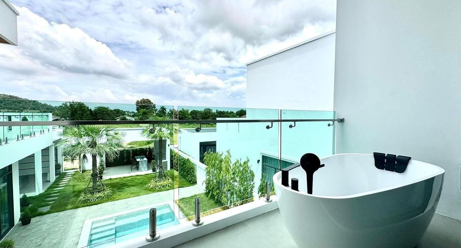 Villa en venta de 4 habitaciones en Bang Lamung, Chonburi