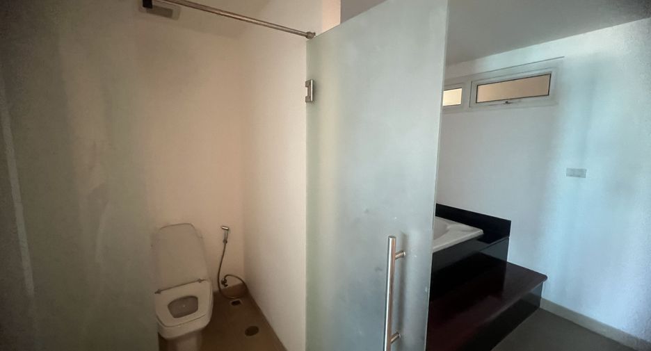 For sale 2 bedrooms condo in Mueang Phuket, Phuket