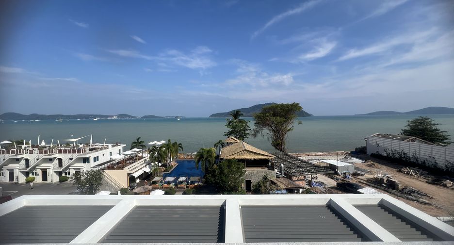 For sale 2 bedrooms condo in Mueang Phuket, Phuket