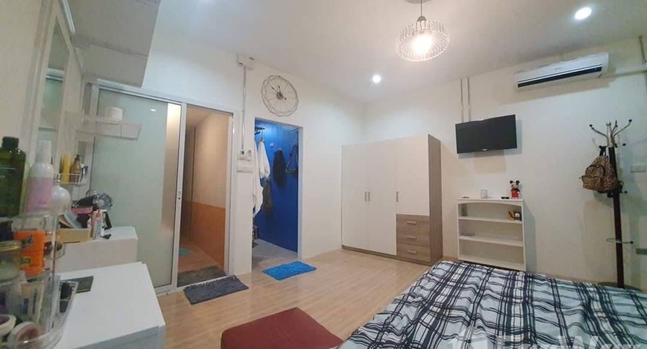 For sale 10 bedrooms retail Space in Bang Lamung, Chonburi