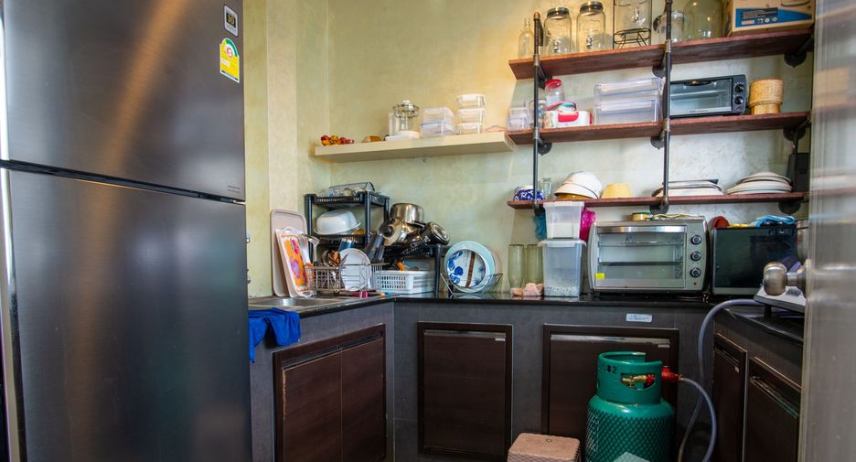 For sale 5 bedrooms house in Bang Khun Thian, Bangkok