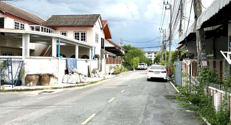 出租 2 卧室 联排别墅 在 Bang Bua Thong, Nonthaburi