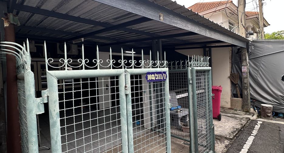出租 2 卧室 联排别墅 在 Bang Bua Thong, Nonthaburi