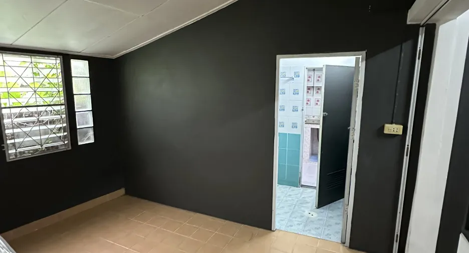 Casa adosada en alquiler de 2 habitaciones en Bang Bua Thong, Nonthaburi