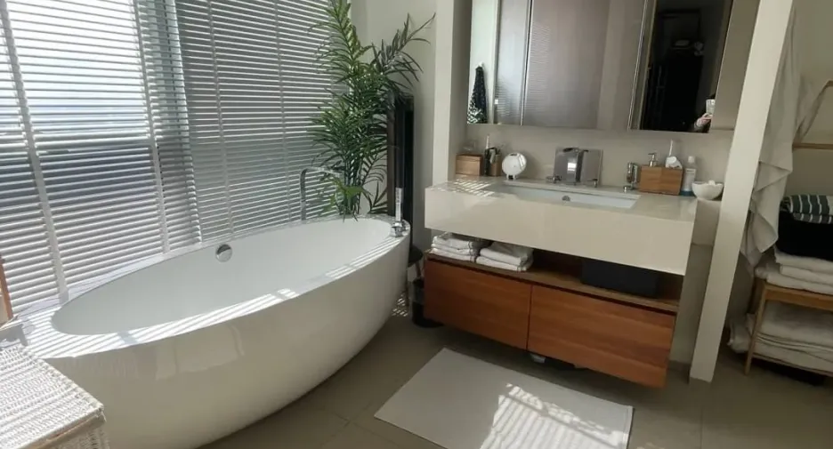 For sale 3 bedrooms condo in Sathon, Bangkok