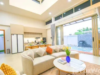 For sale 3 bedrooms villa in Mueang Phuket, Phuket