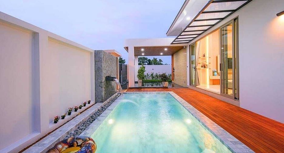 For sale 3 bedrooms villa in Mueang Phuket, Phuket