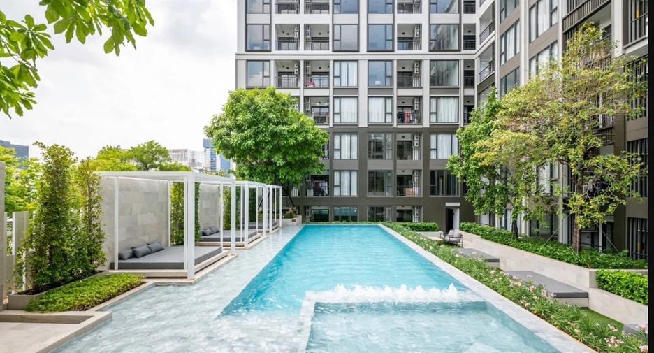 For sale and for rent 2 bedrooms condo in Bang Na, Bangkok
