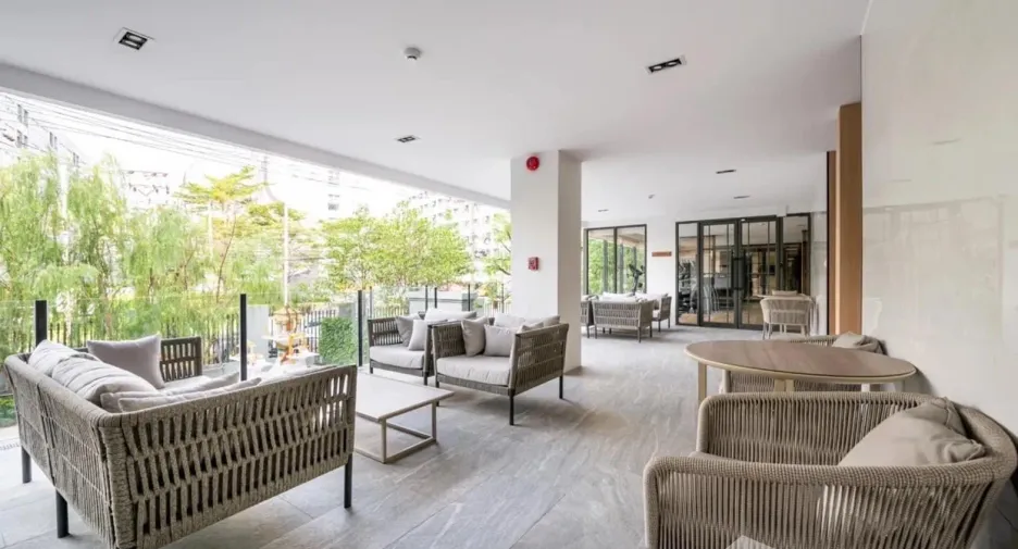 For sale and for rent 2 bedrooms condo in Bang Na, Bangkok