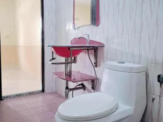 Haus zur Miete mit 2 Zimmer in Bang Lamung, Chonburi