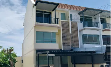 Продажа 3 спальни таунхаус в Bang Phli, Самутпракан