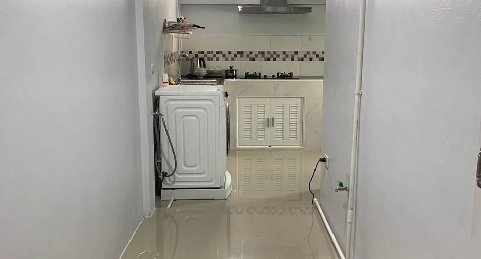 For rent 2 bedrooms townhouse in Thalang, Phuket