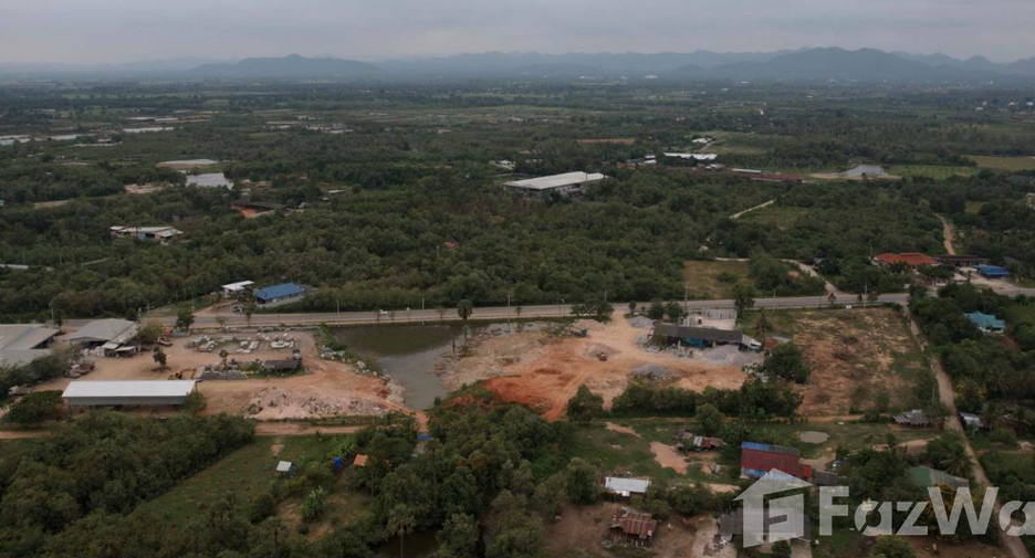 Grundstück zum Kauf in Pran Buri, Prachuap Khiri Khan