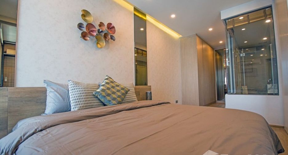For sale studio condo in Pathum Wan, Bangkok