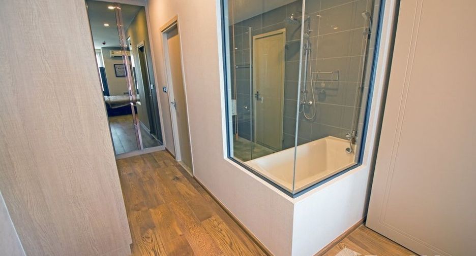 For sale studio condo in Pathum Wan, Bangkok