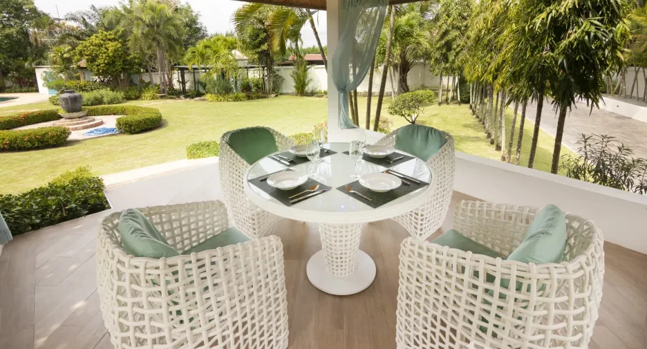 Haus zum Kauf mit 9 Zimmer in Sattahip, Chonburi