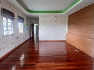 Villa en venta de 9 habitaciones en Mueang Phuket, Phuket