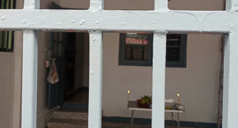 For sale 2 bedrooms townhouse in Min Buri, Bangkok