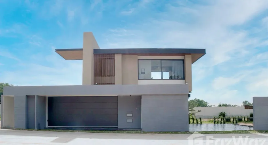 Villa en venta de 5 habitaciones en Bang Lamung, Chonburi