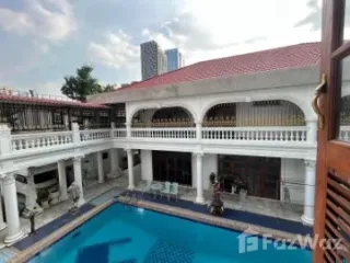 For sale and for rent 10 bedrooms house in Phaya Thai, Bangkok