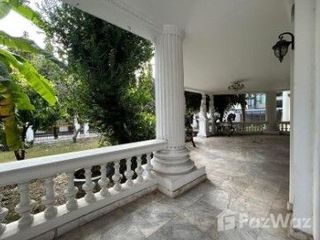 For sale and for rent 10 bedrooms house in Phaya Thai, Bangkok