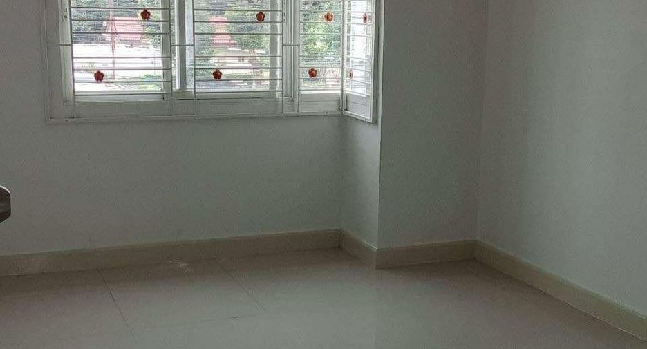 For sale 3 bedrooms townhouse in Lat Krabang, Bangkok