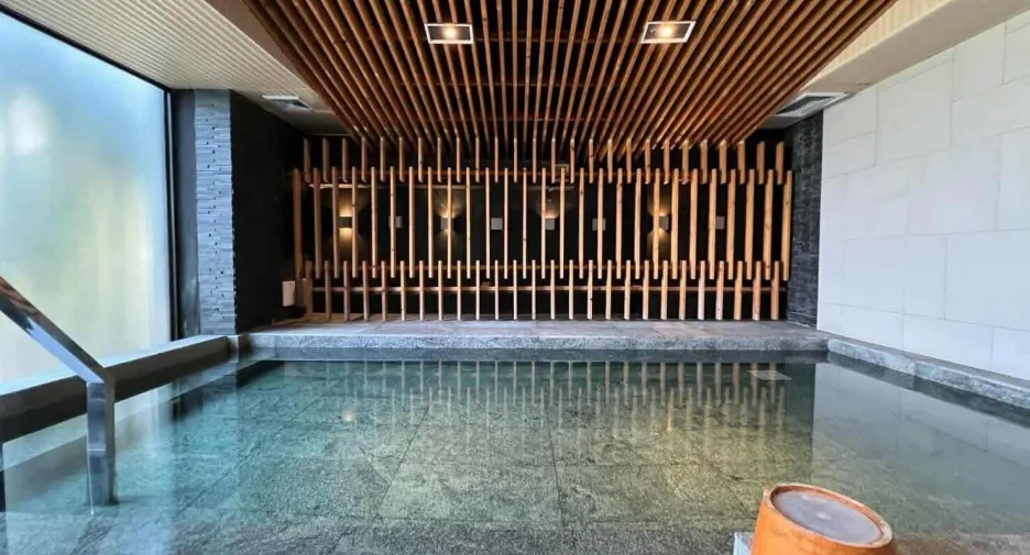 Wohnung zum Kauf mit 2 Zimmer in Si Racha, Chonburi
