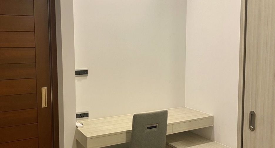 For sale 2 ベッドルーム condo in Si Racha, Chonburi
