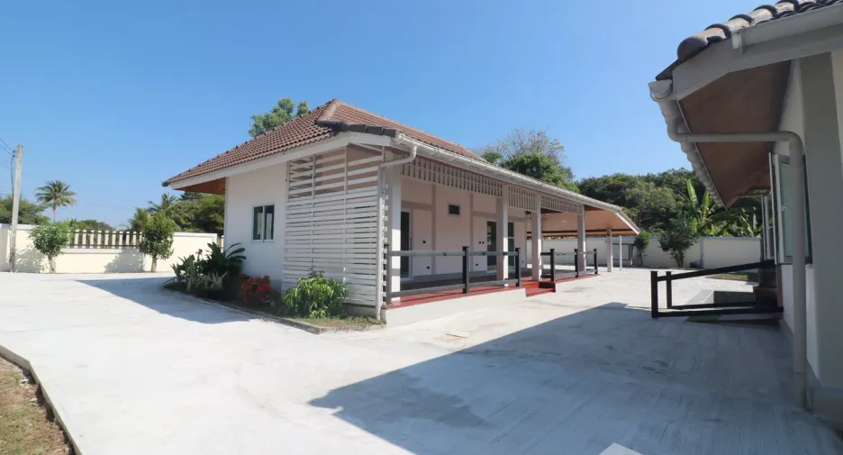 For sale 4 bedrooms house in Mueang Udon Thani, Udon Thani