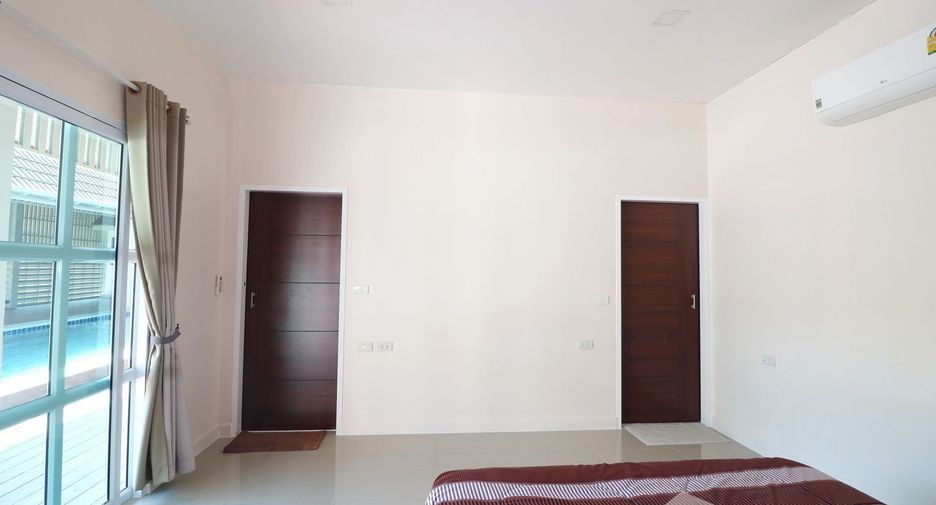 For sale 4 bedrooms house in Mueang Udon Thani, Udon Thani