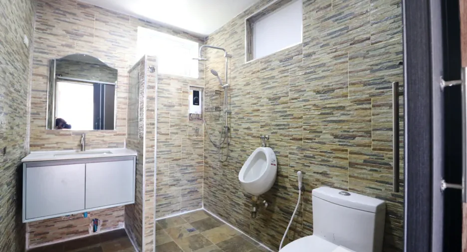 For sale 4 bedrooms house in Mueang Udon Thani, Udon Thani