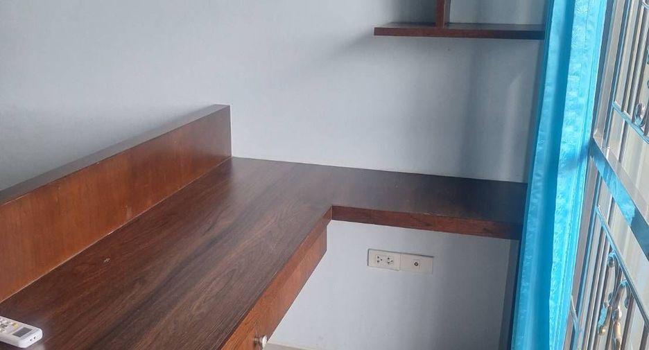 Casa adosada en alquiler de 3 habitaciones en Mueang Krabi, Krabi