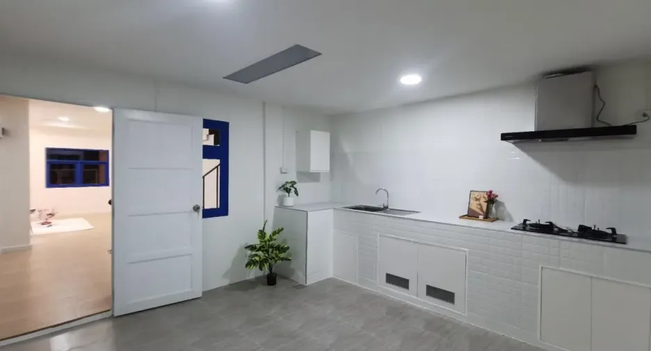 For sale 2 bedrooms townhouse in Khlong Sam Wa, Bangkok