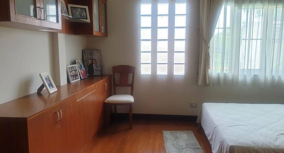 Casa en venta de 4 habitaciones en Dusit, Bangkok