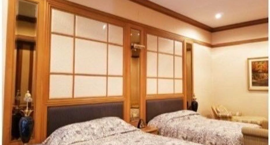For sale 5 bedrooms condo in Wang Thonglang, Bangkok