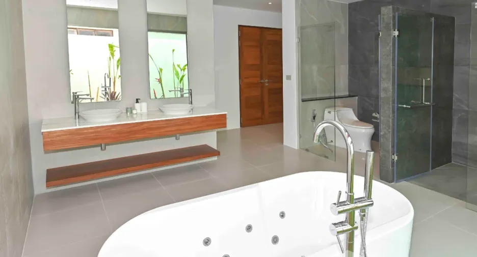 For rent 4 bedrooms villa in Thalang, Phuket