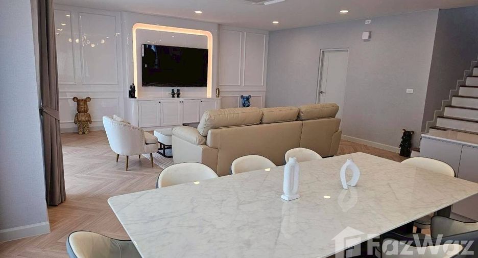 Casa en venta y en alquiler de 4 habitaciones en Bang Phli, Samut Prakan