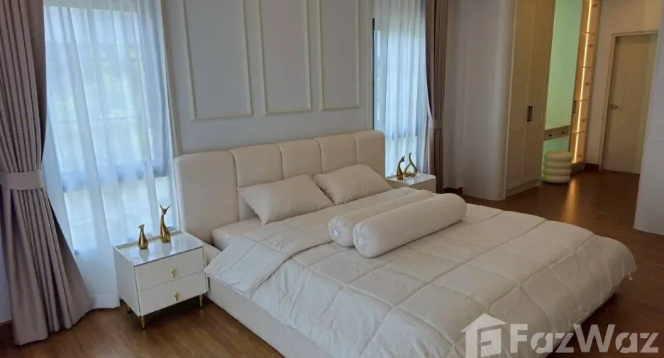 For sale and for rent 4 bedrooms house in Bang Phli, Samut Prakan