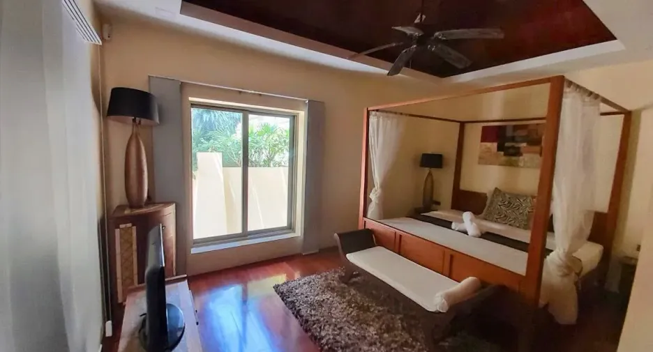 Haus zum Kauf mit 4 Zimmer in Sattahip, Chonburi