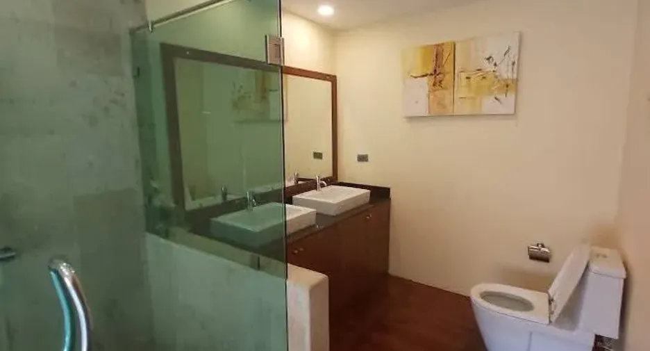 Haus zum Kauf mit 4 Zimmer in Sattahip, Chonburi