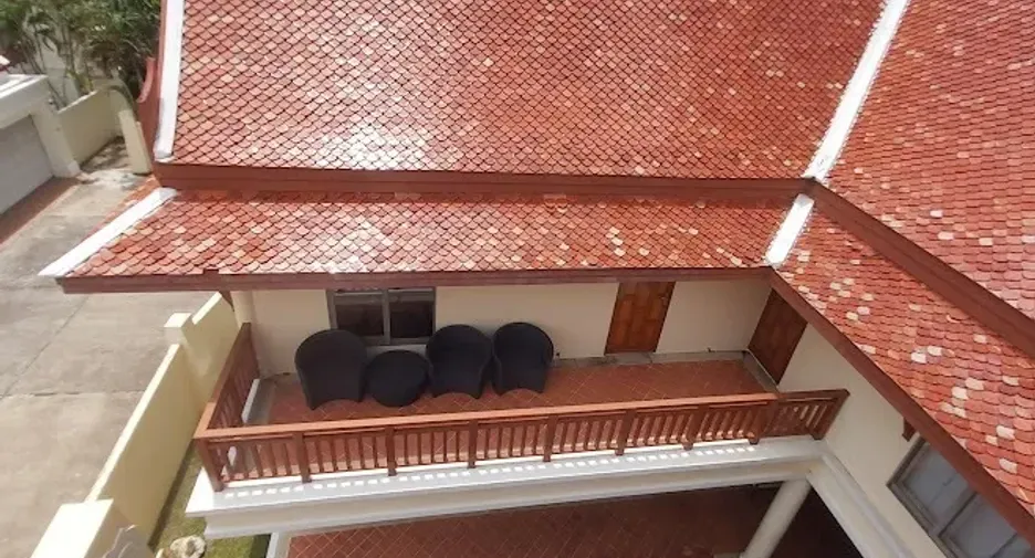 Haus zum Kauf mit 4 Zimmer in Sattahip, Chonburi