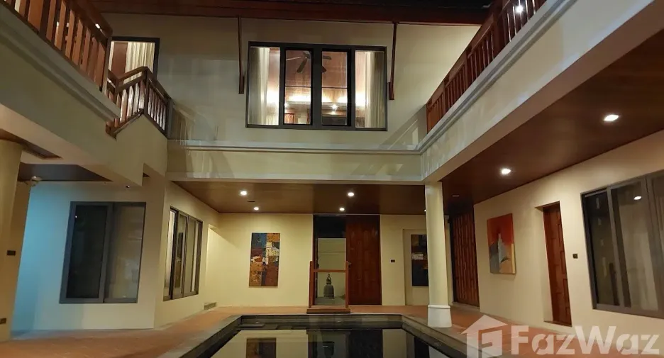 Haus zum Kauf mit 4 Zimmer in Sattahip, Chonburi
