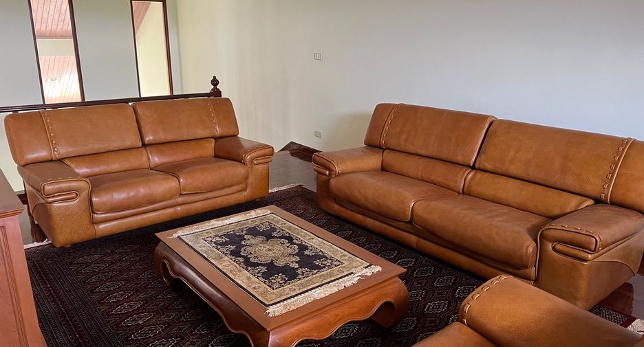 For sale 3 bedrooms condo in Thalang, Phuket